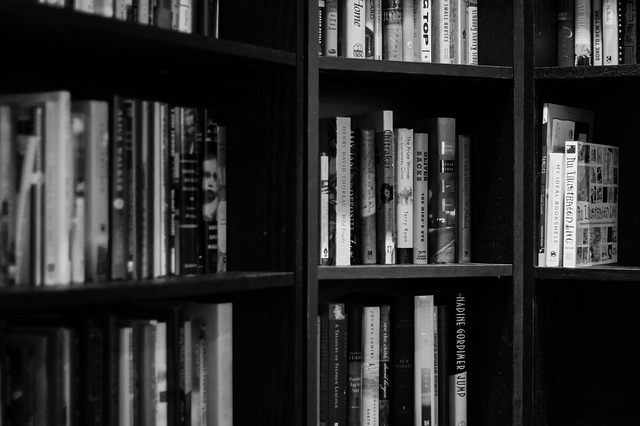Bookself in black and white