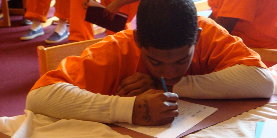 The Free Minds book club and writing workshop at AWP empowered young inmates to “write new chapters in their lives.” Said Nokomis, “Free Minds encouraged me to be a better writer . . . to be a bigger person . . . to be unlimited.” / Courtesy of @awpwriter