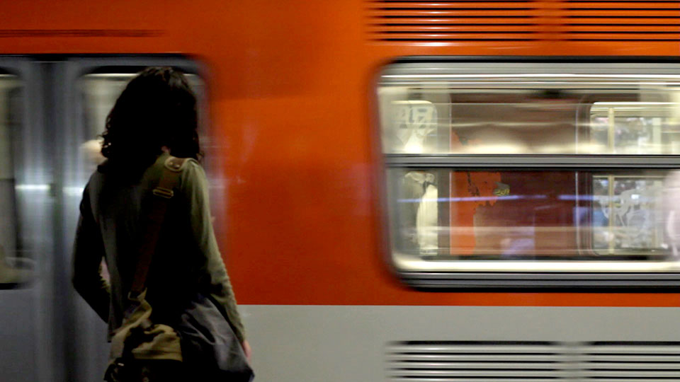 On the Mexico City subway (2016) / Still from a film by Carolina Rueda