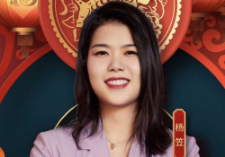 A photograph of the comedian Ying Li