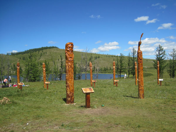 Pillars, depicting Genghis Khan, his favorite wife Borte, and his many decendents, next to Khar Zurkhen Lake